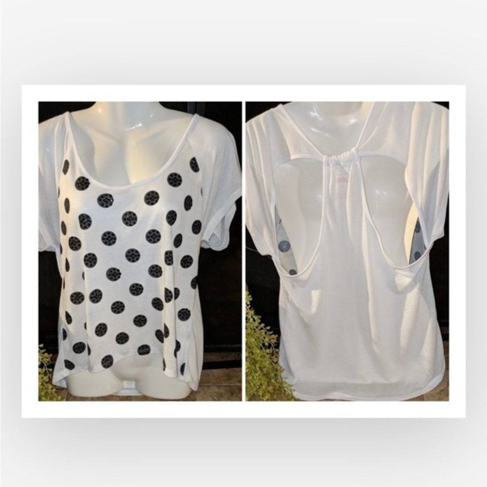Jenni by Jennifer Moore top